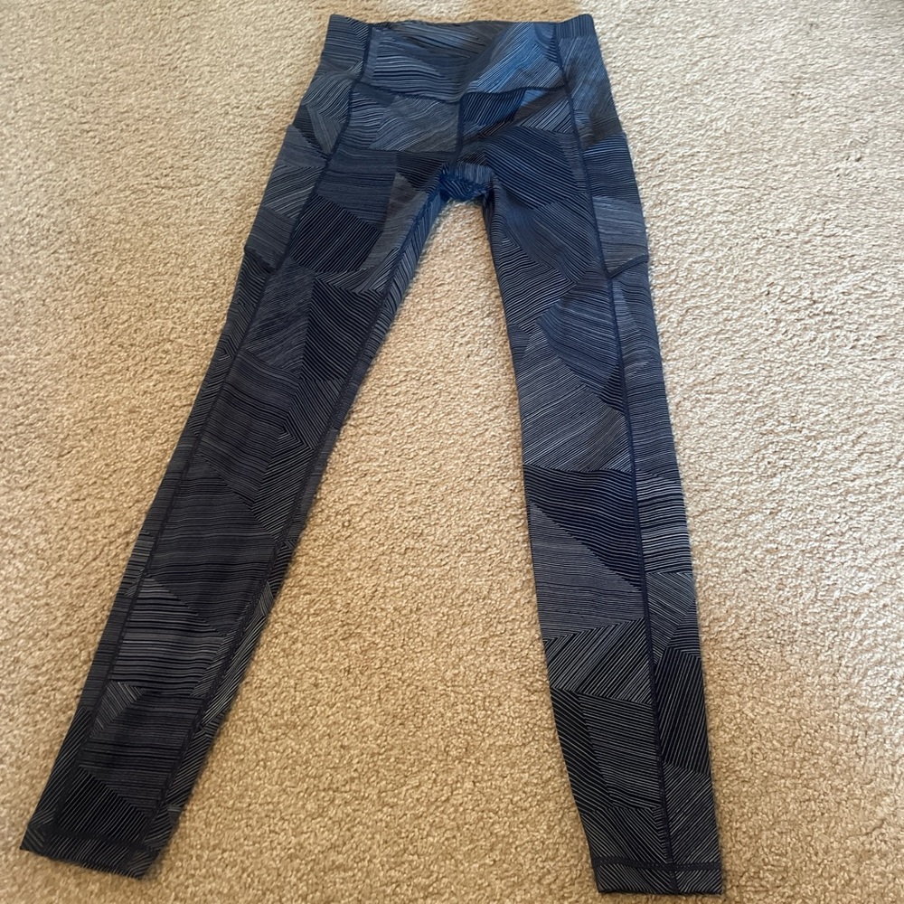 Lululemon navy stripe leggings size 6